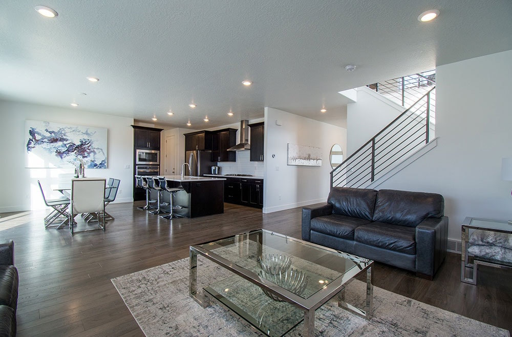 Ruvin Bros. Artisans & Trades